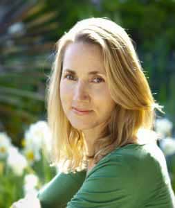 Sarah Powers Finds Power in Stillness